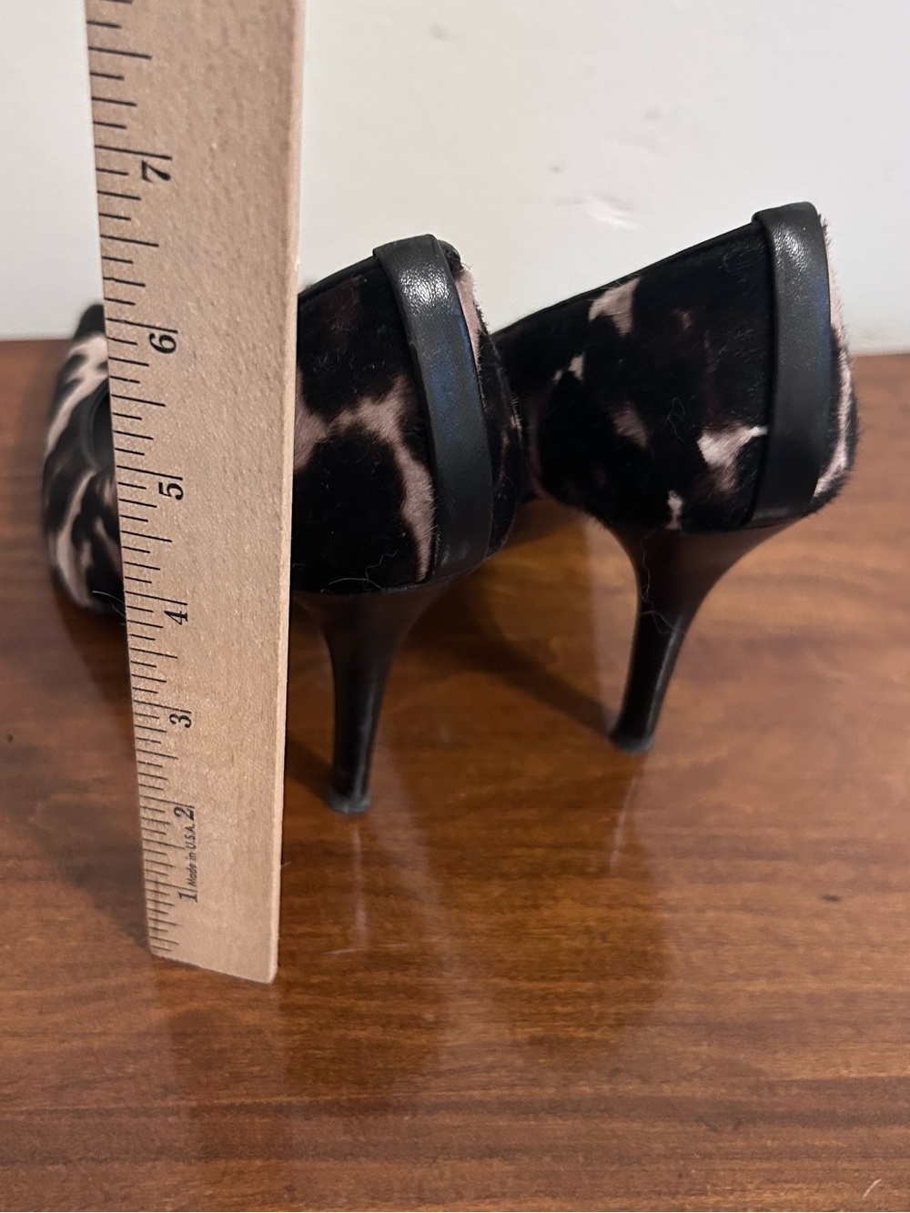 ❤️MAKE OFFER❤️ Stuart Weitzman Leopard Animal Print Pointed Toe Heels Size 8 - Picture 6 of 9